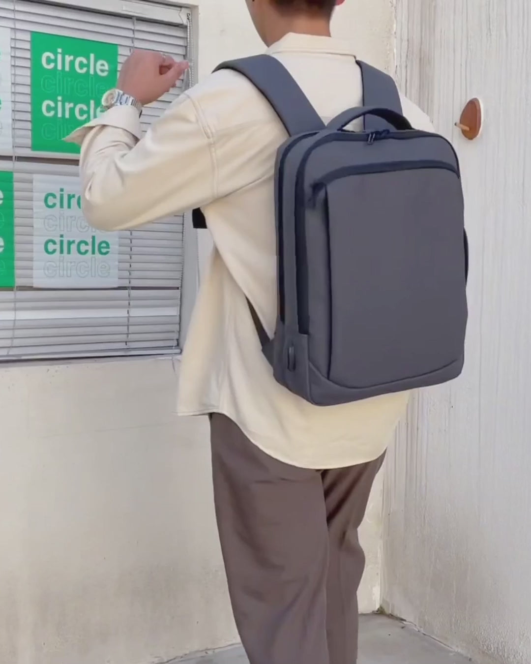 Mochila estilo maletín ML-ejctv101